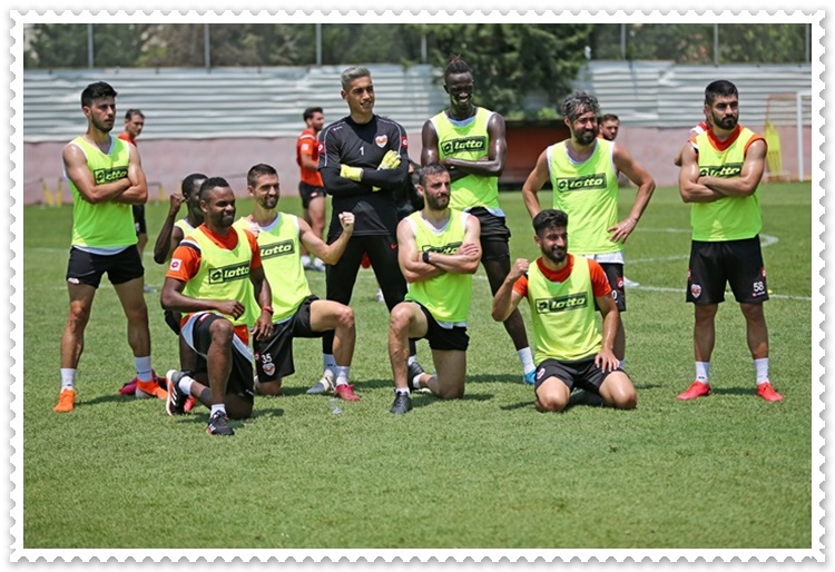 Adanaspor Orta Saha Oyuncusu İle Anlaştı Adanaspor Orta Saha Oyuncusu İle Anlaştı